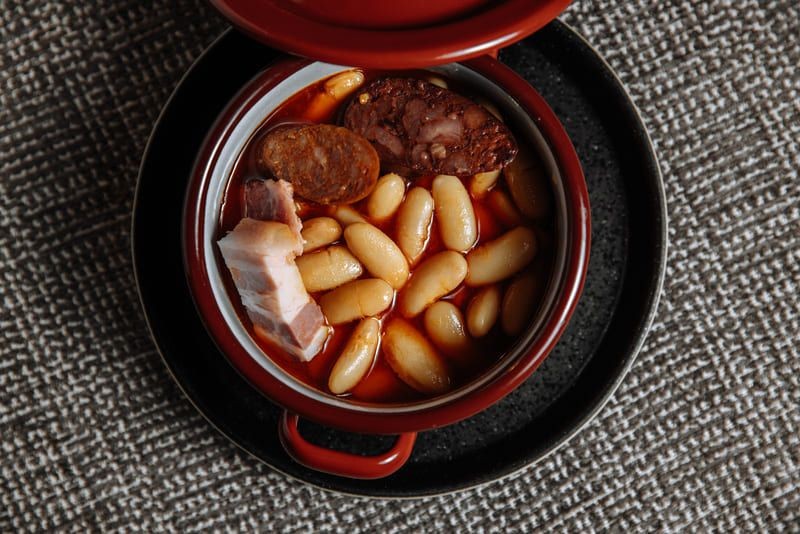 Dónde comer la mejor fabada en Madrid: Restaurante La tonada